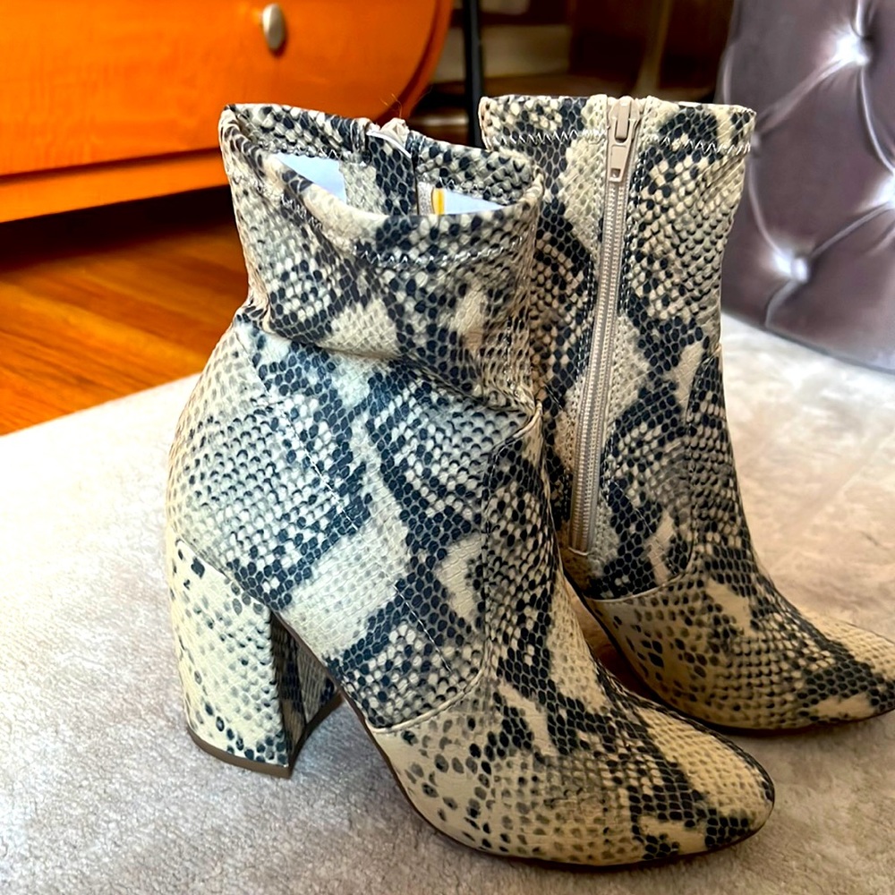 Steve Madden Reggie boots - snake print